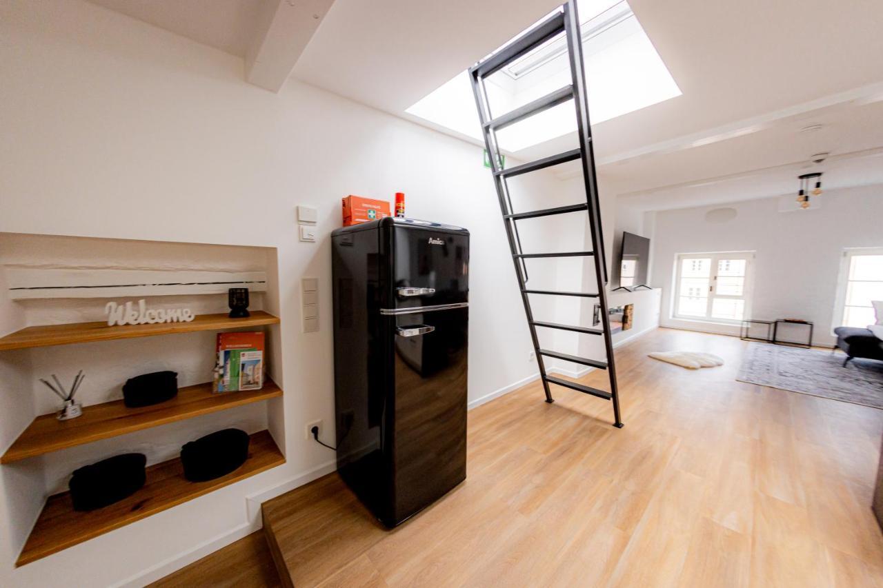Highlight Am Stadtplatz Muehldorf - C4S Come4Stay - 2 Zimmer Wohnung I Bis Zu 5 Gaeste Esterno foto