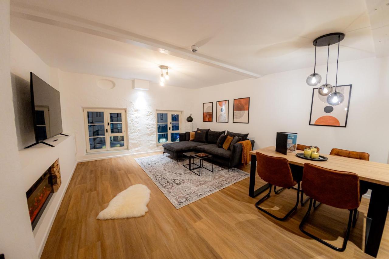 Highlight Am Stadtplatz Muehldorf - C4S Come4Stay - 2 Zimmer Wohnung I Bis Zu 5 Gaeste Esterno foto