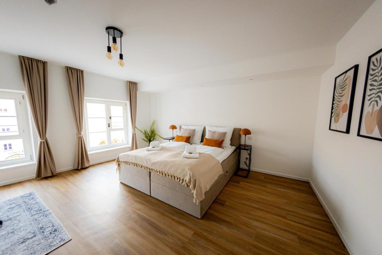 Highlight Am Stadtplatz Muehldorf - C4S Come4Stay - 2 Zimmer Wohnung I Bis Zu 5 Gaeste Esterno foto
