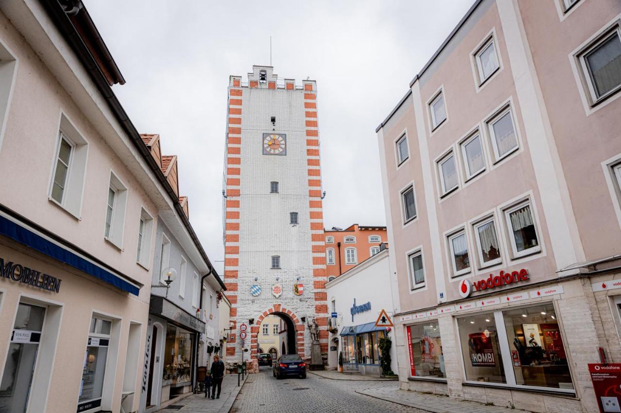 Highlight Am Stadtplatz Muehldorf - C4S Come4Stay - 2 Zimmer Wohnung I Bis Zu 5 Gaeste Esterno foto