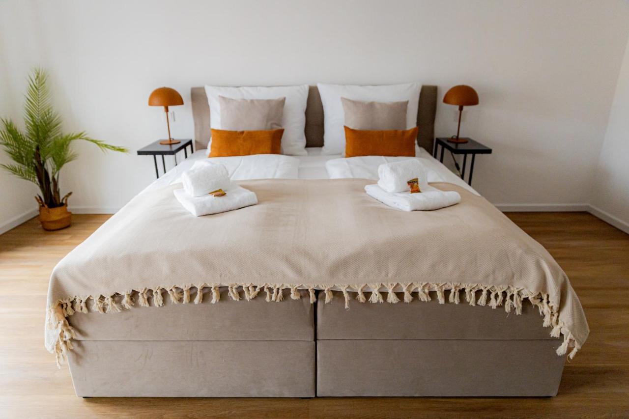 Highlight Am Stadtplatz Muehldorf - C4S Come4Stay - 2 Zimmer Wohnung I Bis Zu 5 Gaeste Esterno foto