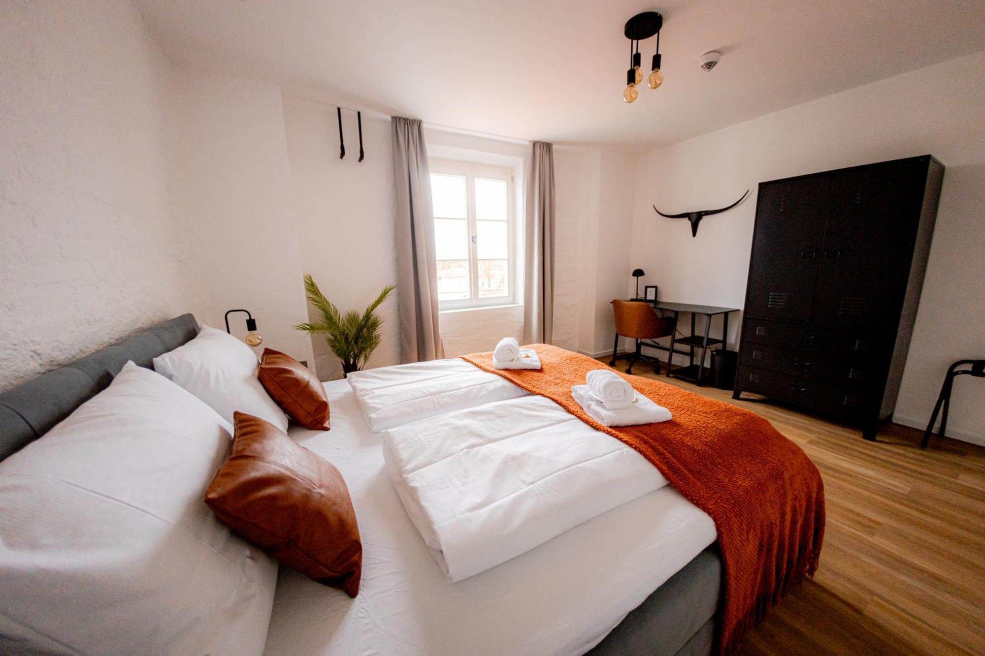 Highlight Am Stadtplatz Muehldorf - C4S Come4Stay - 2 Zimmer Wohnung I Bis Zu 5 Gaeste Esterno foto