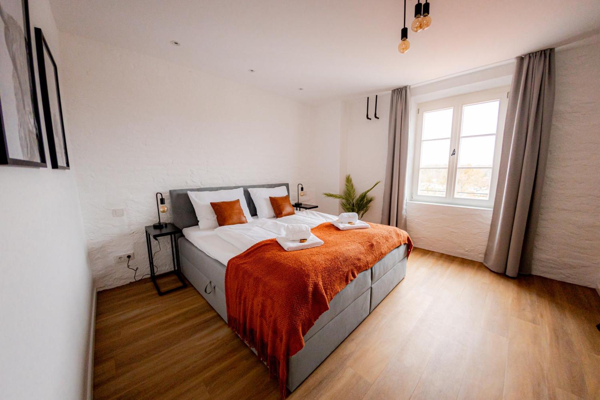 Highlight Am Stadtplatz Muehldorf - C4S Come4Stay - 2 Zimmer Wohnung I Bis Zu 5 Gaeste Esterno foto