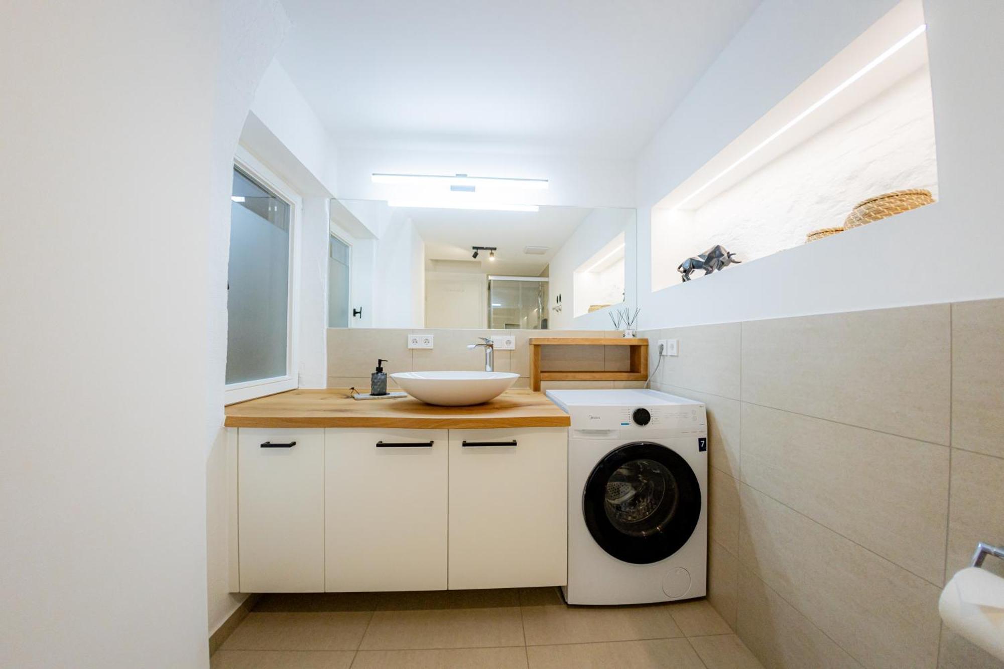 Highlight Am Stadtplatz Muehldorf - C4S Come4Stay - 2 Zimmer Wohnung I Bis Zu 5 Gaeste Camera foto